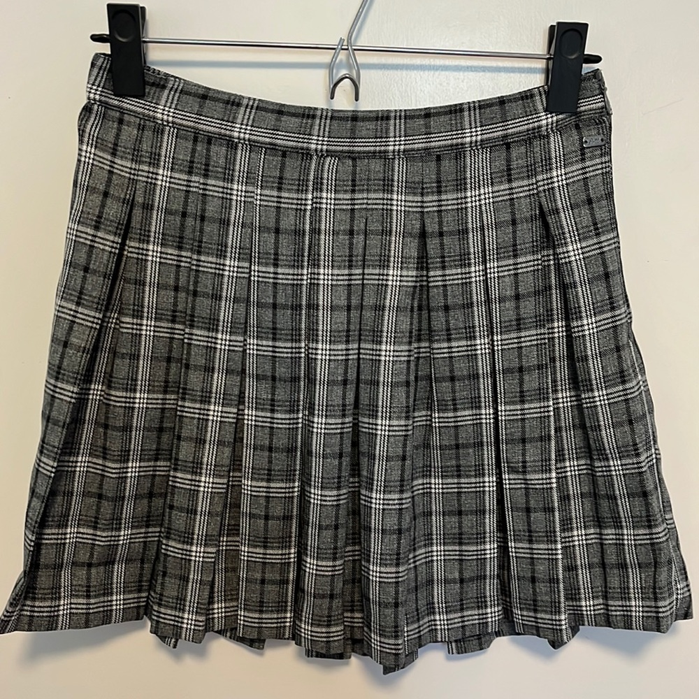 Pull&Bear Pleated Skirt
